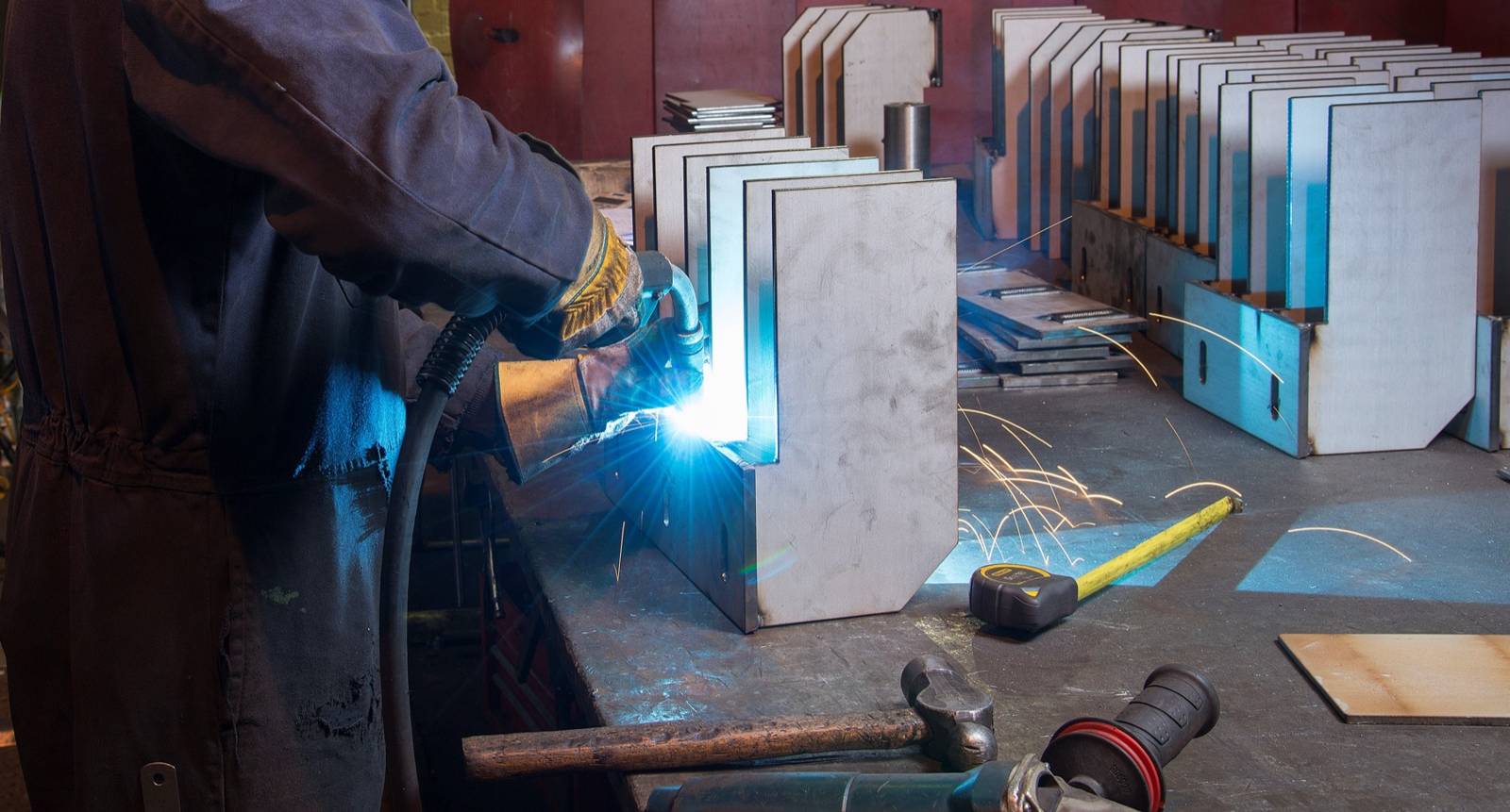 Fabricated stone support brackets